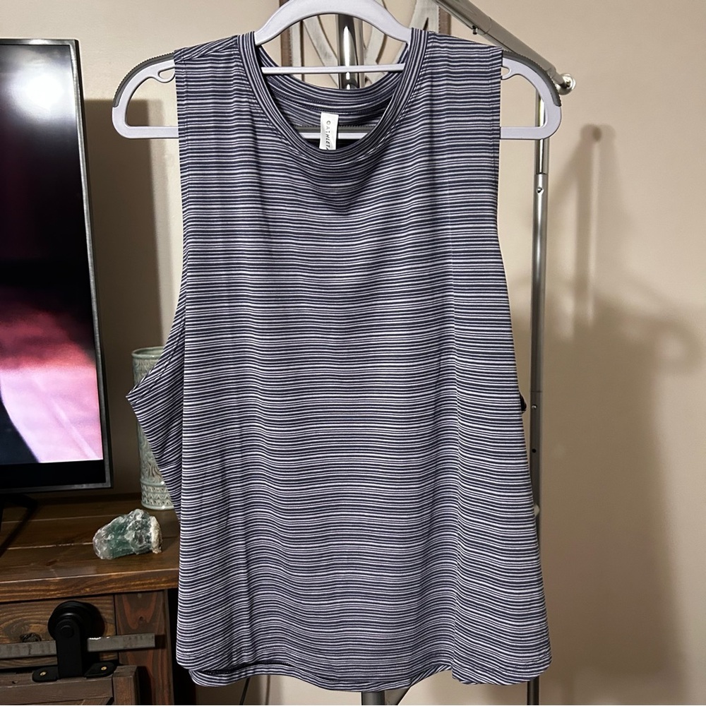 Athleta 1X Cloudlight‎ Striped Muscle Tank Blue Gray - Picture 2 of 6